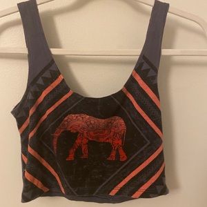 Dark grey crop top with elephant. Super stretchy and great matorral. Size small